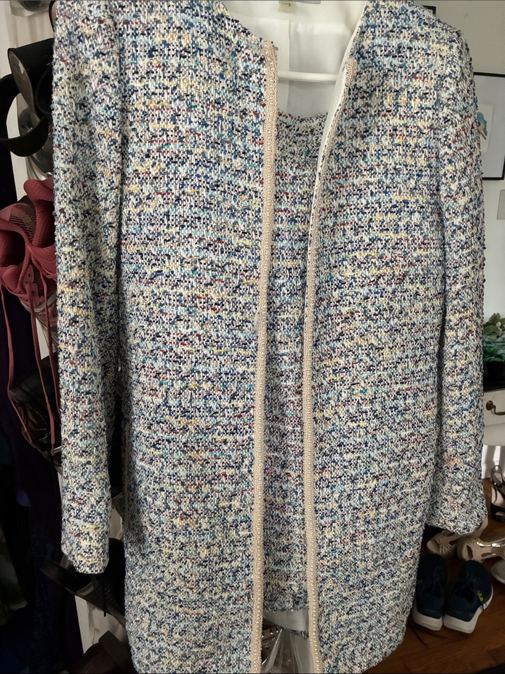 Tahari Arthur Levin Tweed Collarless Jacket , and Matching Skirt Nwith Tags